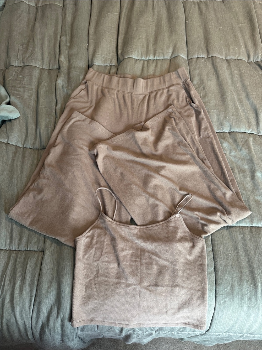 AE Lounge Set